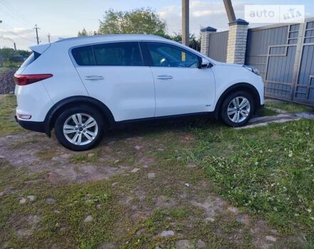 Белый Киа Sportage, объемом двигателя 2 л и пробегом 208 тыс. км за 19300 $, фото 3 на Automoto.ua