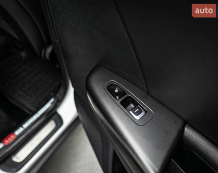 Белый Киа Sportage, объемом двигателя 2 л и пробегом 134 тыс. км за 18181 $, фото 21 на Automoto.ua