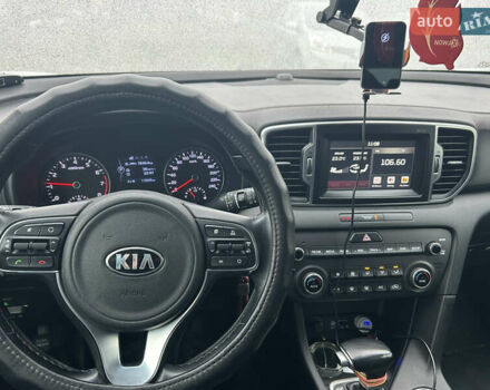 Белый Киа Sportage, объемом двигателя 2 л и пробегом 119 тыс. км за 18300 $, фото 6 на Automoto.ua