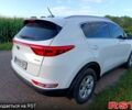 Кіа Sportage 2017 у Тростянець на Automoto.ua Білий Кіа Sportage, об'ємом двигуна 1.7 л та пробігом 175 тис. км за 14900 $, фото 3 на Automoto.ua
