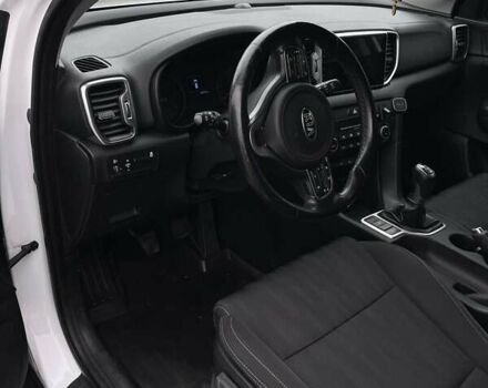 Белый Киа Sportage, объемом двигателя 1.69 л и пробегом 284 тыс. км за 15500 $, фото 10 на Automoto.ua