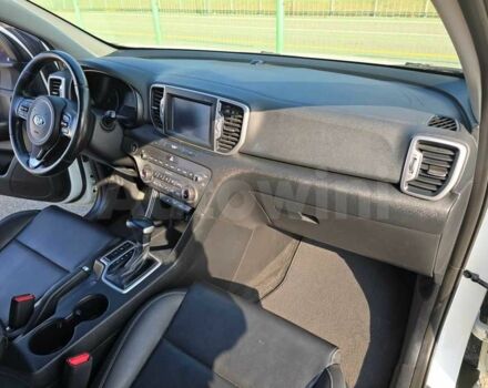 Білий Кіа Sportage, об'ємом двигуна 1.7 л та пробігом 41 тис. км за 11350 $, фото 8 на Automoto.ua