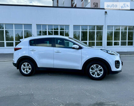 Белый Киа Sportage, объемом двигателя 1.69 л и пробегом 230 тыс. км за 15600 $, фото 32 на Automoto.ua