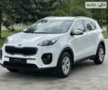 Белый Киа Sportage, объемом двигателя 1.7 л и пробегом 57 тыс. км за 16999 $, фото 1 на Automoto.ua