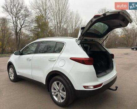 Белый Киа Sportage, объемом двигателя 2 л и пробегом 227 тыс. км за 15950 $, фото 36 на Automoto.ua