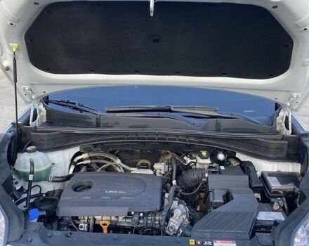 Білий Кіа Sportage, об'ємом двигуна 1.7 л та пробігом 180 тис. км за 16000 $, фото 10 на Automoto.ua