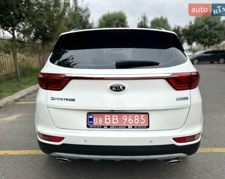 Белый Киа Sportage, объемом двигателя 2 л и пробегом 157 тыс. км за 20500 $, фото 5 на Automoto.ua