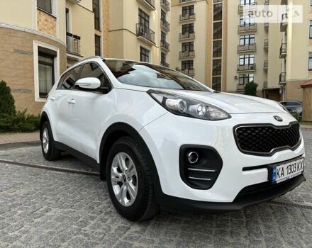 Білий Кіа Sportage, об'ємом двигуна 2 л та пробігом 55 тис. км за 18999 $, фото 6 на Automoto.ua