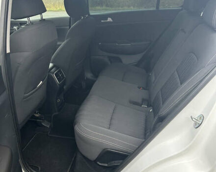 Белый Киа Sportage, объемом двигателя 2 л и пробегом 119 тыс. км за 18300 $, фото 12 на Automoto.ua