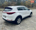 Киа Sportage 2017 в Киеве на Automoto.ua Белый Киа Sportage, объемом двигателя 1.69 л и пробегом 172 тыс. км за 15900 $, фото 1 на Automoto.ua