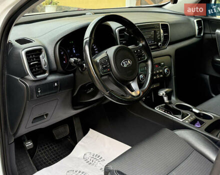 Белый Киа Sportage, объемом двигателя 2 л и пробегом 40 тыс. км за 16999 $, фото 15 на Automoto.ua