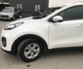 Белый Киа Sportage, объемом двигателя 1.7 л и пробегом 228 тыс. км за 14990 $, фото 3 на Automoto.ua
