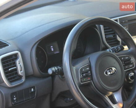 Білий Кіа Sportage, об'ємом двигуна 2 л та пробігом 222 тис. км за 13999 $, фото 12 на Automoto.ua