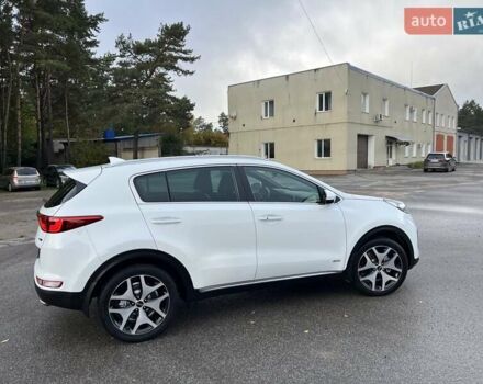 Белый Киа Sportage, объемом двигателя 1.59 л и пробегом 150 тыс. км за 17900 $, фото 10 на Automoto.ua