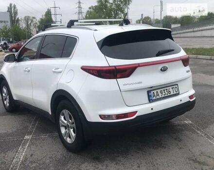 Белый Киа Sportage, объемом двигателя 1.7 л и пробегом 120 тыс. км за 16500 $, фото 3 на Automoto.ua