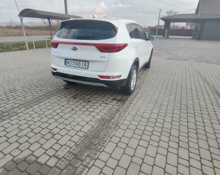 Білий Кіа Sportage, об'ємом двигуна 2 л та пробігом 158 тис. км за 21000 $, фото 5 на Automoto.ua