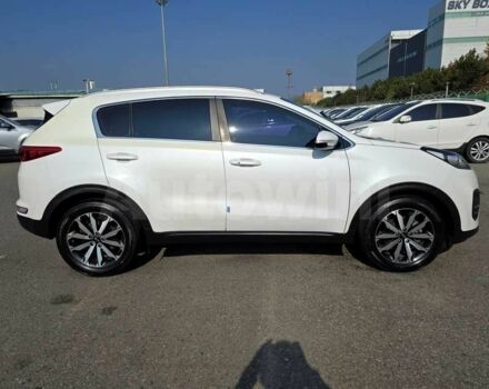 Білий Кіа Sportage, об'ємом двигуна 1.7 л та пробігом 41 тис. км за 11350 $, фото 4 на Automoto.ua