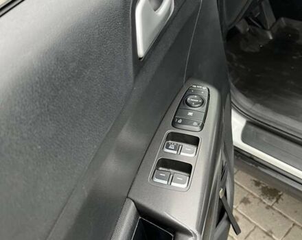 Белый Киа Sportage, объемом двигателя 1.69 л и пробегом 284 тыс. км за 15500 $, фото 24 на Automoto.ua