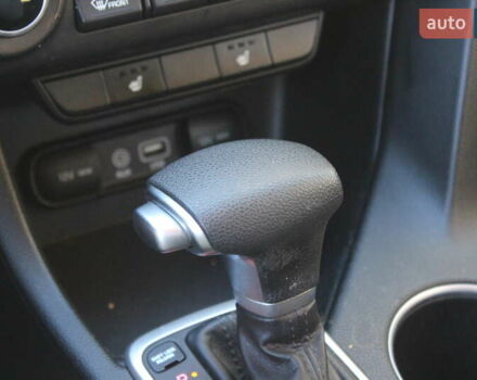 Білий Кіа Sportage, об'ємом двигуна 2 л та пробігом 222 тис. км за 13999 $, фото 24 на Automoto.ua