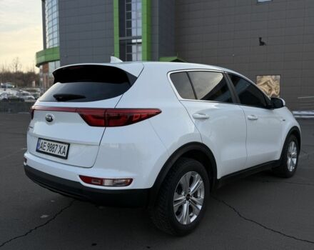 Белый Киа Sportage, объемом двигателя 2.4 л и пробегом 77 тыс. км за 15800 $, фото 2 на Automoto.ua