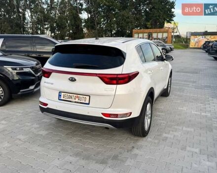 Белый Киа Sportage, объемом двигателя 2 л и пробегом 210 тыс. км за 17200 $, фото 4 на Automoto.ua