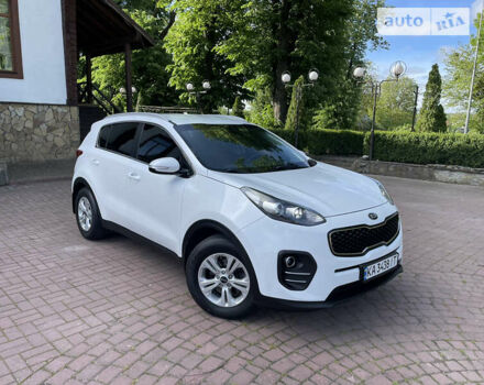 Білий Кіа Sportage, об'ємом двигуна 1.69 л та пробігом 178 тис. км за 16700 $, фото 7 на Automoto.ua