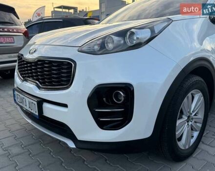 Белый Киа Sportage, объемом двигателя 2 л и пробегом 210 тыс. км за 17200 $, фото 1 на Automoto.ua