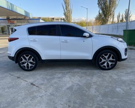 Белый Киа Sportage, объемом двигателя 1.7 л и пробегом 180 тыс. км за 16000 $, фото 3 на Automoto.ua