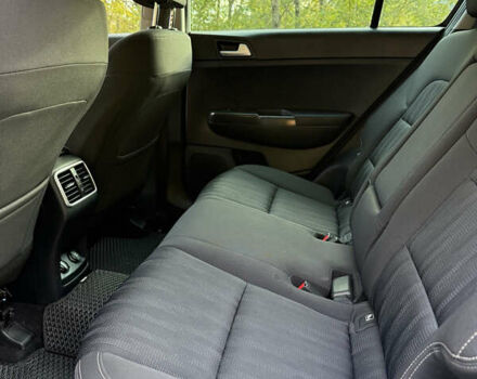 Білий Кіа Sportage, об'ємом двигуна 2 л та пробігом 142 тис. км за 17200 $, фото 11 на Automoto.ua