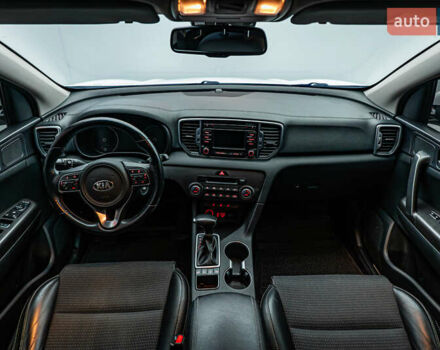 Белый Киа Sportage, объемом двигателя 2 л и пробегом 134 тыс. км за 18181 $, фото 9 на Automoto.ua