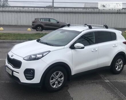 Білий Кіа Sportage, об'ємом двигуна 1.7 л та пробігом 120 тис. км за 17000 $, фото 2 на Automoto.ua