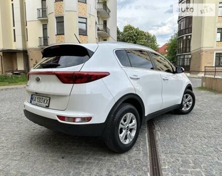 Білий Кіа Sportage, об'ємом двигуна 2 л та пробігом 55 тис. км за 18999 $, фото 16 на Automoto.ua