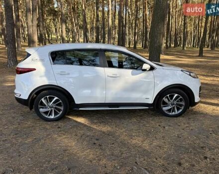 Білий Кіа Sportage, об'ємом двигуна 2 л та пробігом 88 тис. км за 19200 $, фото 12 на Automoto.ua