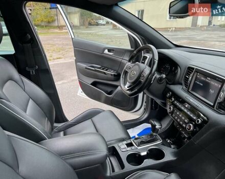 Белый Киа Sportage, объемом двигателя 1.59 л и пробегом 150 тыс. км за 17900 $, фото 87 на Automoto.ua