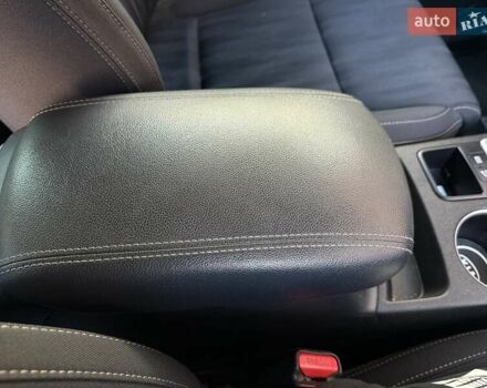 Білий Кіа Sportage, об'ємом двигуна 2 л та пробігом 88 тис. км за 19200 $, фото 47 на Automoto.ua
