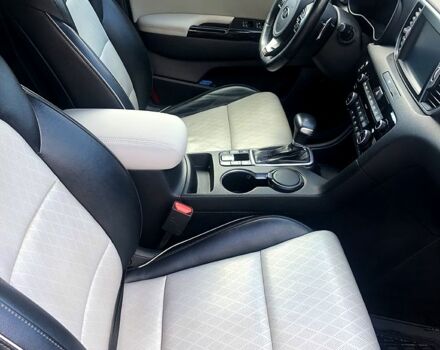 Белый Киа Sportage, объемом двигателя 2 л и пробегом 205 тыс. км за 22500 $, фото 5 на Automoto.ua