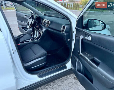 Белый Киа Sportage, объемом двигателя 1.59 л и пробегом 130 тыс. км за 14900 $, фото 32 на Automoto.ua