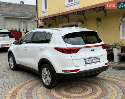 Белый Киа Sportage, объемом двигателя 2 л и пробегом 40 тыс. км за 16999 $, фото 3 на Automoto.ua