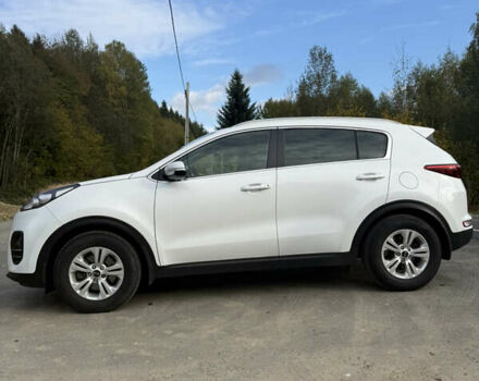 Білий Кіа Sportage, об'ємом двигуна 2 л та пробігом 142 тис. км за 17200 $, фото 1 на Automoto.ua