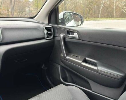 Белый Киа Sportage, объемом двигателя 2 л и пробегом 227 тыс. км за 15950 $, фото 28 на Automoto.ua