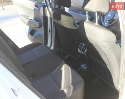 Білий Кіа Sportage, об'ємом двигуна 2 л та пробігом 222 тис. км за 13999 $, фото 15 на Automoto.ua