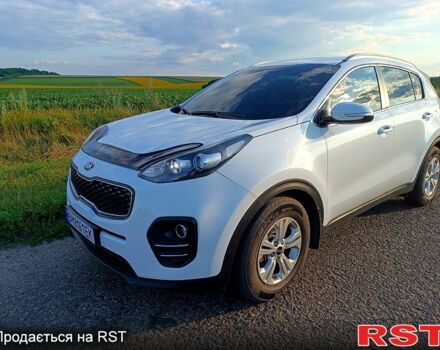 Кіа Sportage 2017 у Тростянець на Automoto.ua Білий Кіа Sportage, об'ємом двигуна 1.7 л та пробігом 175 тис. км за 14900 $, фото 1 на Automoto.ua