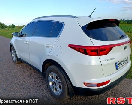 Кіа Sportage 2017 у Тростянець на Automoto.ua Білий Кіа Sportage, об'ємом двигуна 1.7 л та пробігом 175 тис. км за 14900 $, фото 2 на Automoto.ua
