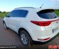 Кіа Sportage 2017 у Тростянець на Automoto.ua Білий Кіа Sportage, об'ємом двигуна 1.7 л та пробігом 175 тис. км за 14900 $, фото 2 на Automoto.ua