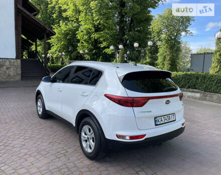 Білий Кіа Sportage, об'ємом двигуна 1.69 л та пробігом 178 тис. км за 16700 $, фото 9 на Automoto.ua