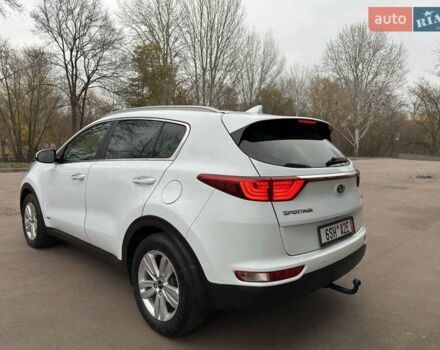 Белый Киа Sportage, объемом двигателя 2 л и пробегом 227 тыс. км за 15950 $, фото 1 на Automoto.ua
