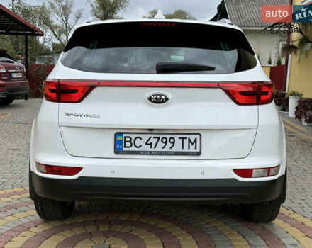 Белый Киа Sportage, объемом двигателя 2 л и пробегом 40 тыс. км за 16999 $, фото 4 на Automoto.ua