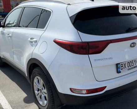 Білий Кіа Sportage, об'ємом двигуна 1.69 л та пробігом 86 тис. км за 18000 $, фото 6 на Automoto.ua