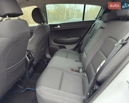 Белый Киа Sportage, объемом двигателя 2 л и пробегом 227 тыс. км за 15950 $, фото 42 на Automoto.ua