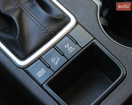 Білий Кіа Sportage, об'ємом двигуна 2 л та пробігом 222 тис. км за 13999 $, фото 23 на Automoto.ua